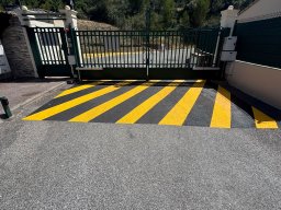 Azur Bati 83 : Travaux de signalisation et peinture routière