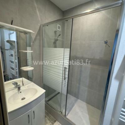 Création de salle de bain à Fréjus